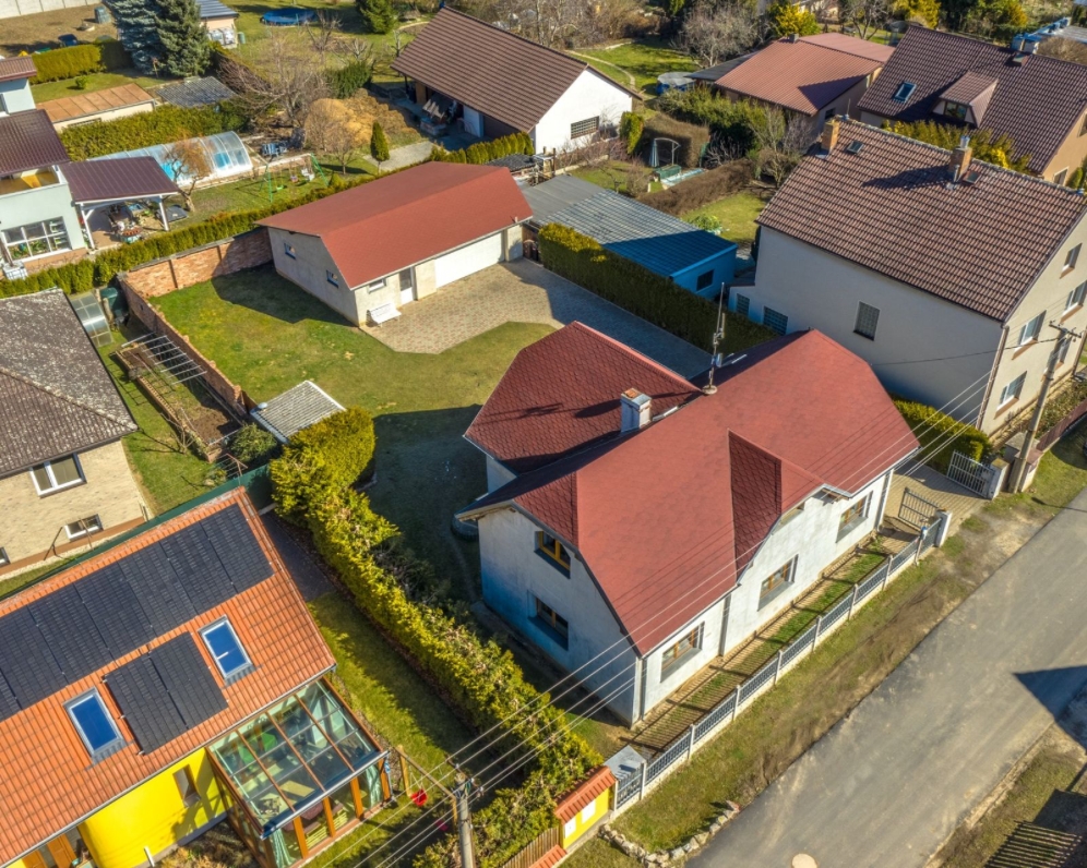 PRODÁNO!!! Prodej dvougeneračního rodinného domu 210 m²